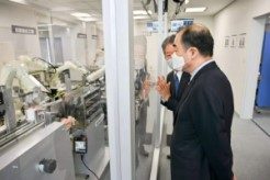 科技创造价值：川崎机器人研发新冠核酸检测系统